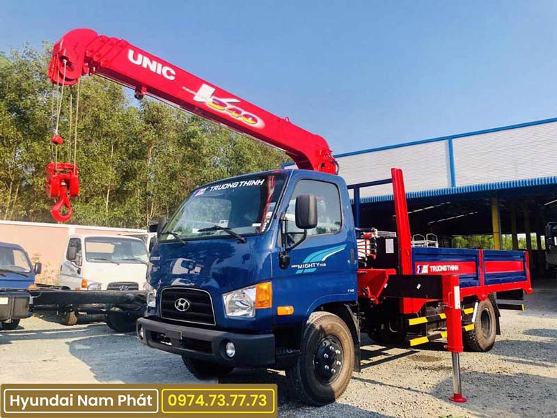 Xe tải Hyundai Mighty 110S Gắn Cẩu Unic 3 Tấn URV340